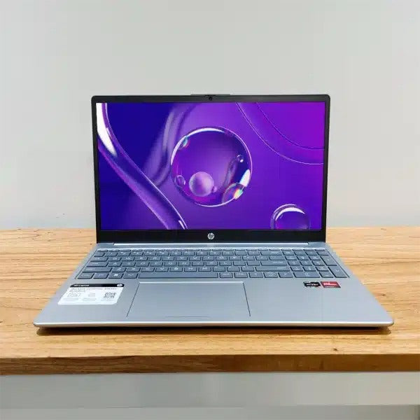 Notebook HP fc0041wm Ryzen 5 7520u 8gb RAM 512gb