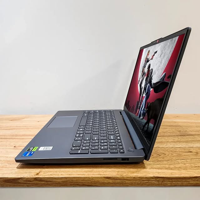 Notebook LENOVO LOQ I7 12650HX RTX 2060 32gb 1Tb