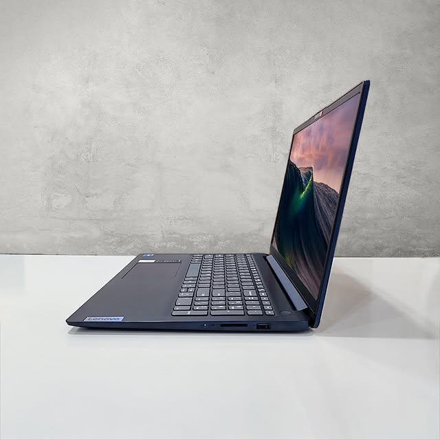 Notebook Lenovo IdeaPad 1i 15IRU7 intel i5 1335u 12gb 512gb 15.6″ Tactil